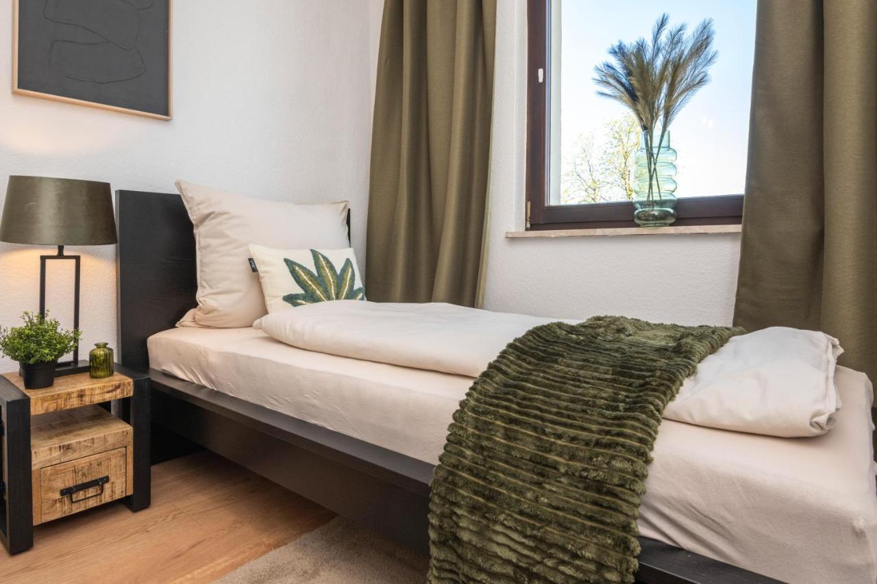 Kurzzeitglueck 24H Self Check-In Kr01 Apartment Крефелд Екстериор снимка