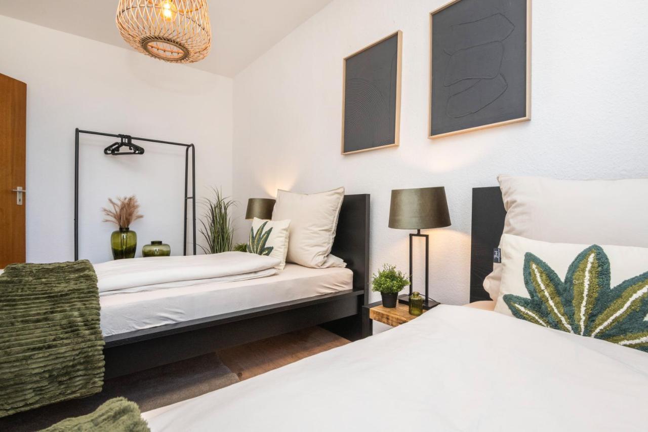 Kurzzeitglueck 24H Self Check-In Kr01 Apartment Крефелд Екстериор снимка